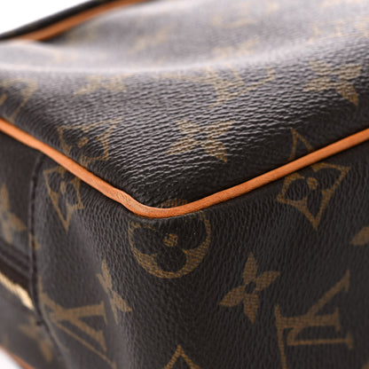 Louis Vuitton Monogram Toiletry Bag 25 14 of 22