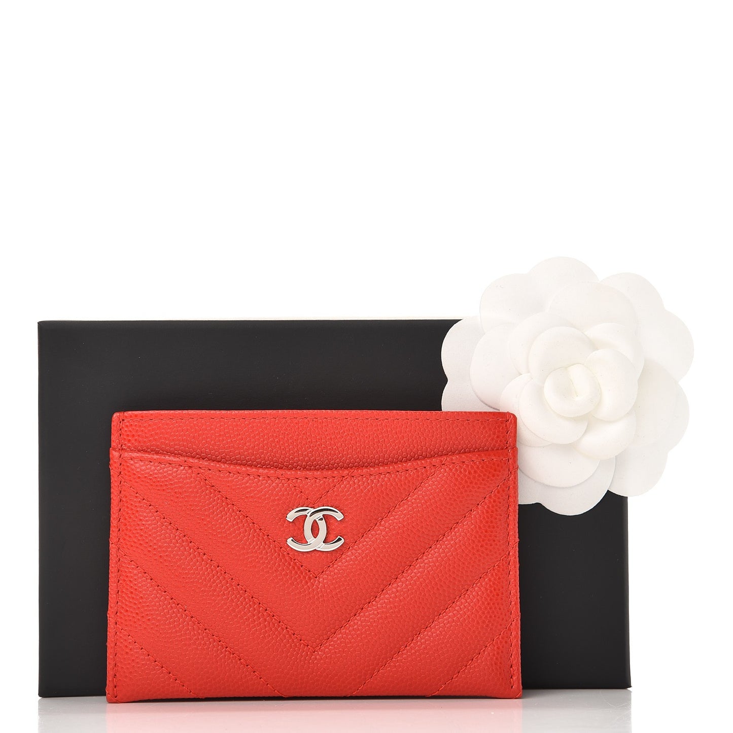 Caviar Chevron Quilted Card Holder Red