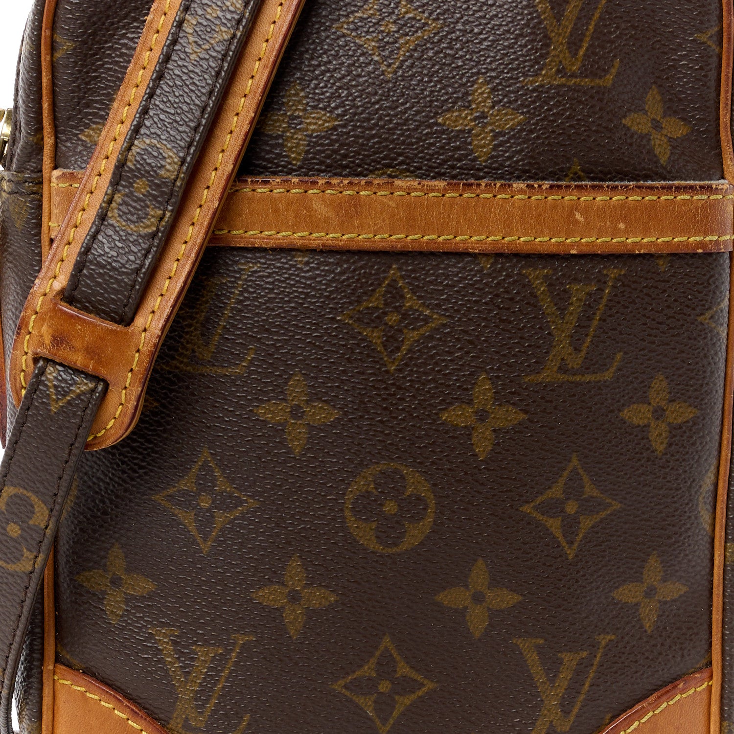 Louis Vuitton Monogram Danube 21 8 of 17