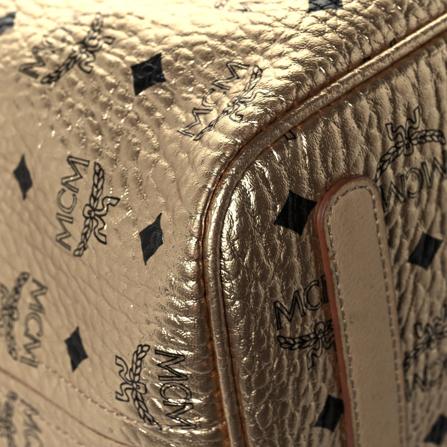Metallic Visetos Medium Liz Reversible Shopper Tote Gold