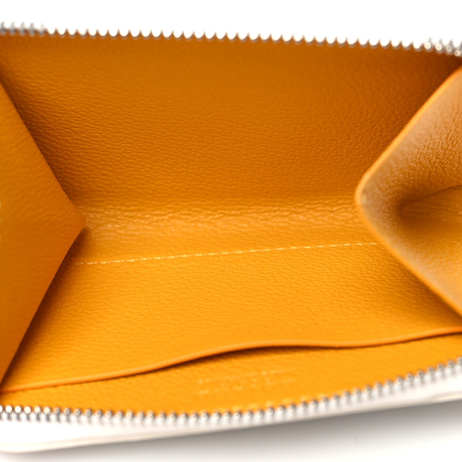 Goyard Goyardine Compact Wallet White 5 of 8