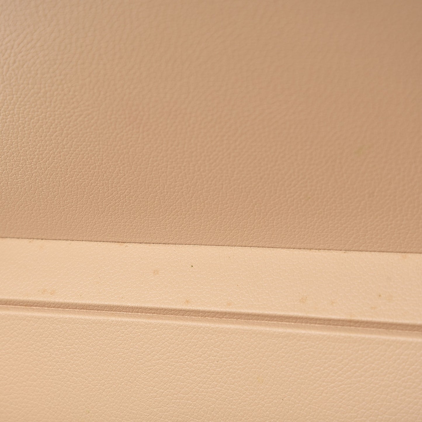 Monogram Bisten 55