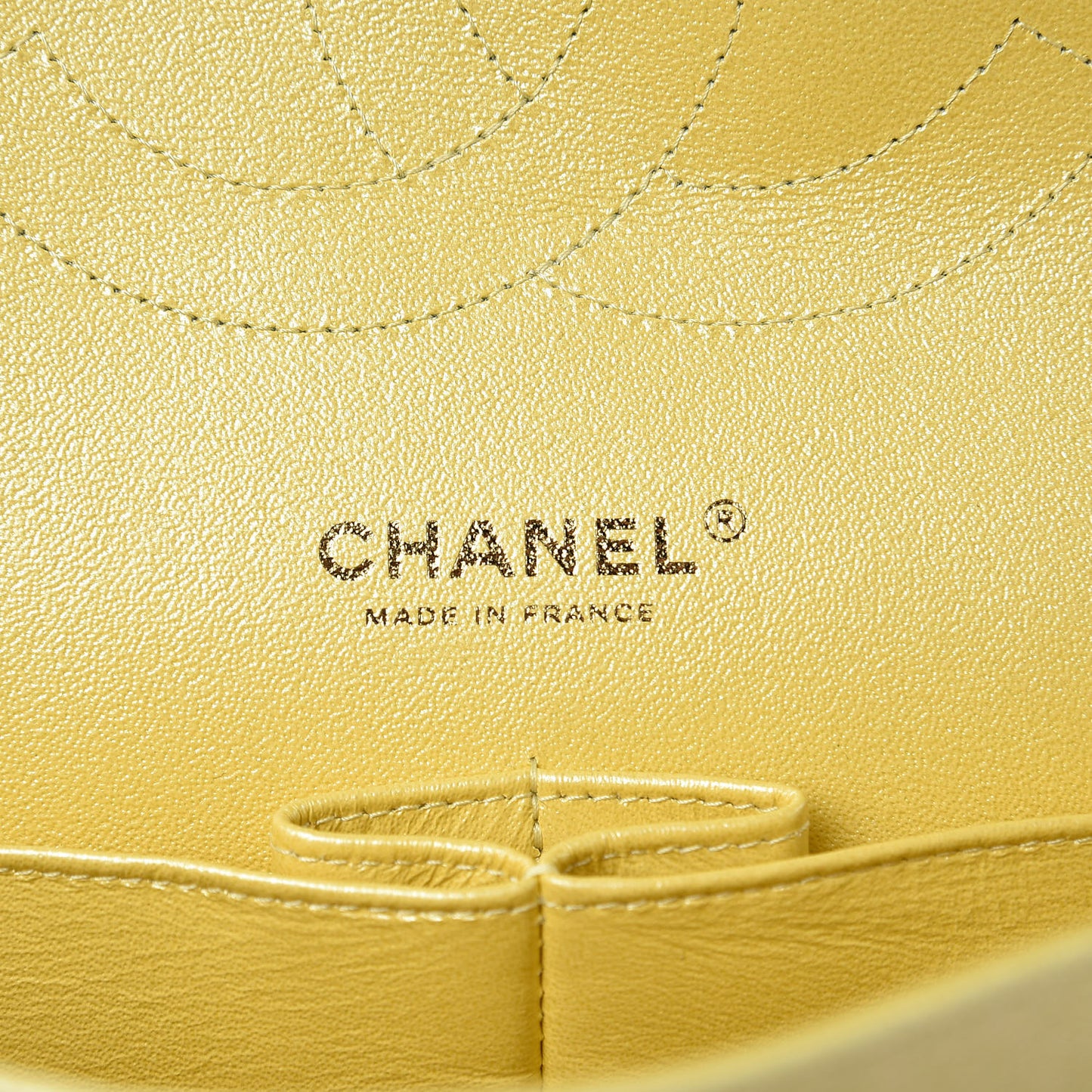 Iridescent Caviar Quilted Jumbo Double Flap Jaune Yellow
