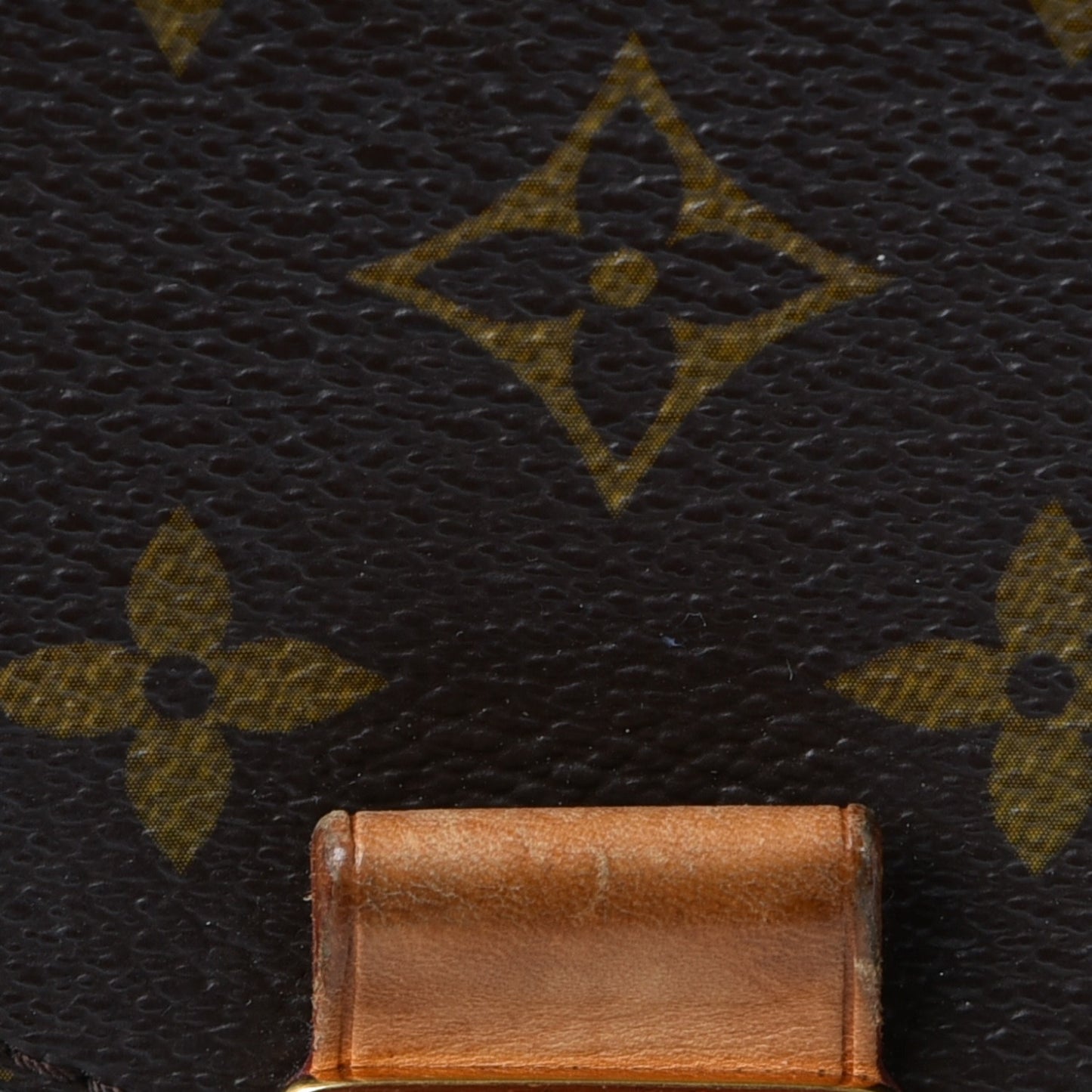 Monogram Metis