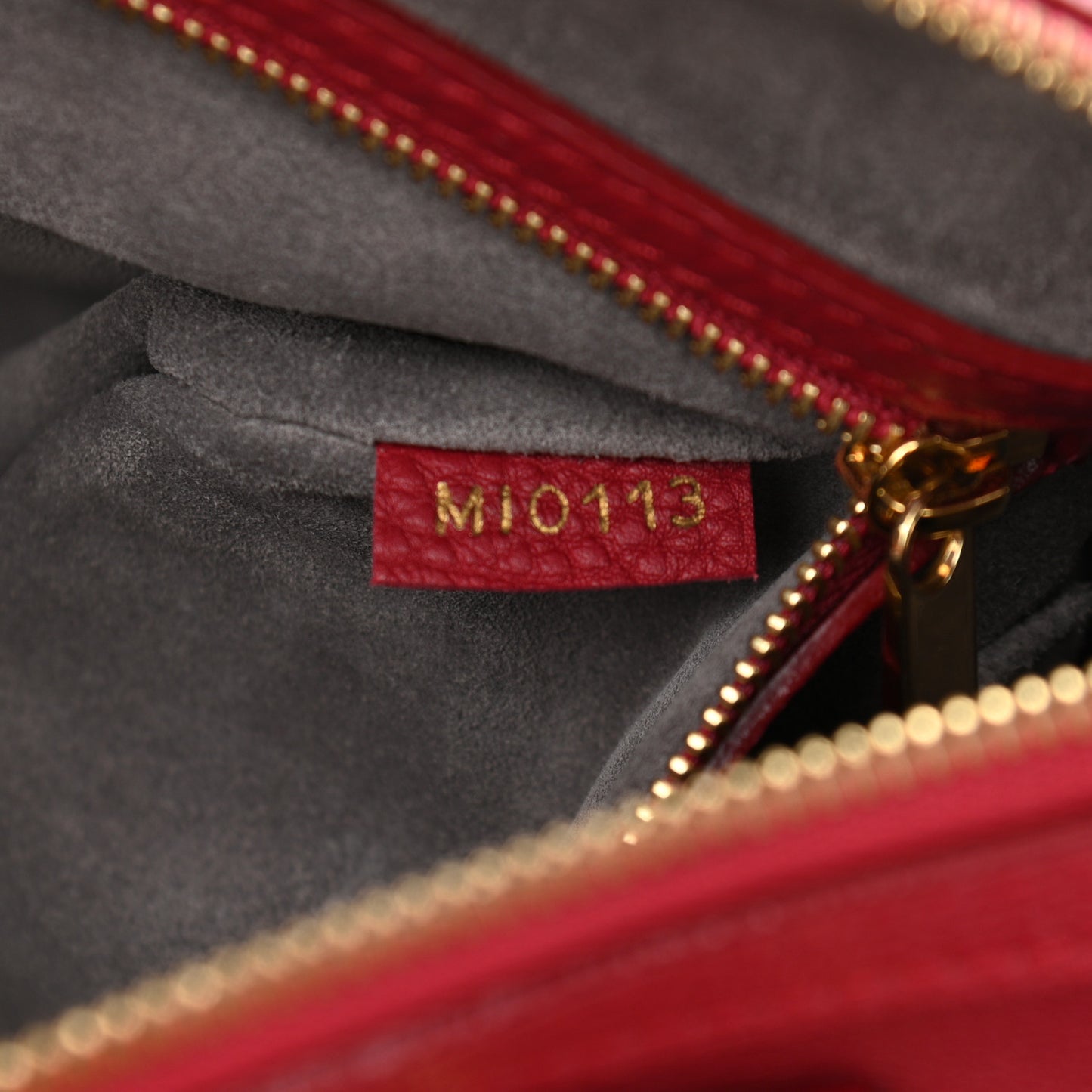 Veau Cachemire SC Bag PM Cherry