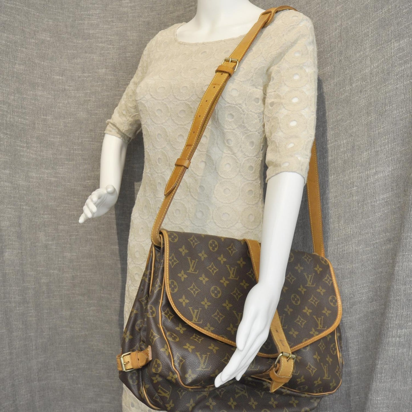 Monogram Saumur 35