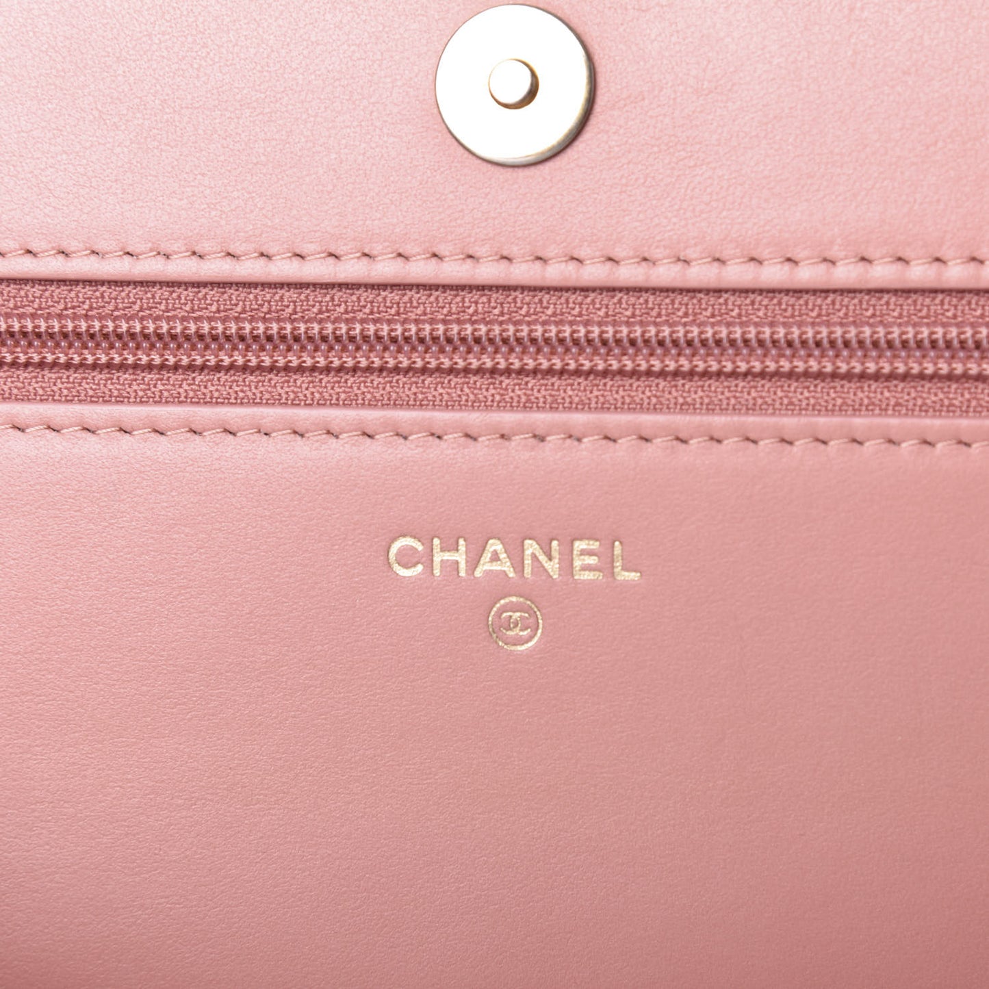 Caviar Quilted Boy Wallet On Chain WOC Light Pink