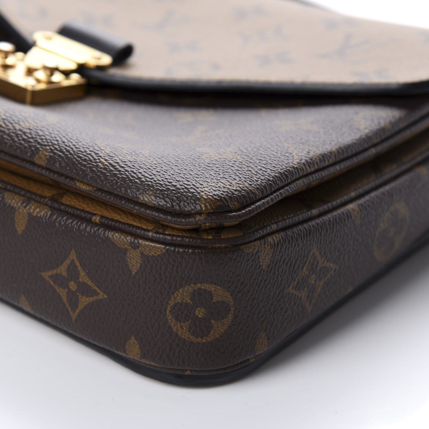 Reverse Monogram Pochette Metis
