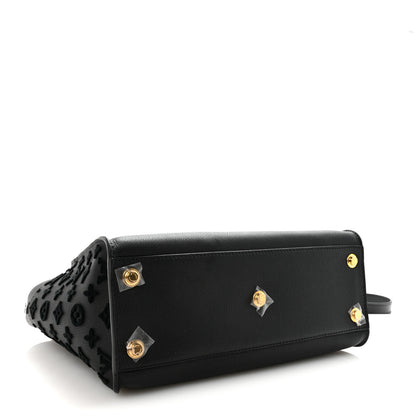 Louis Vuitton Calfskin Monogram Tufting On My Side Black 4 of 9