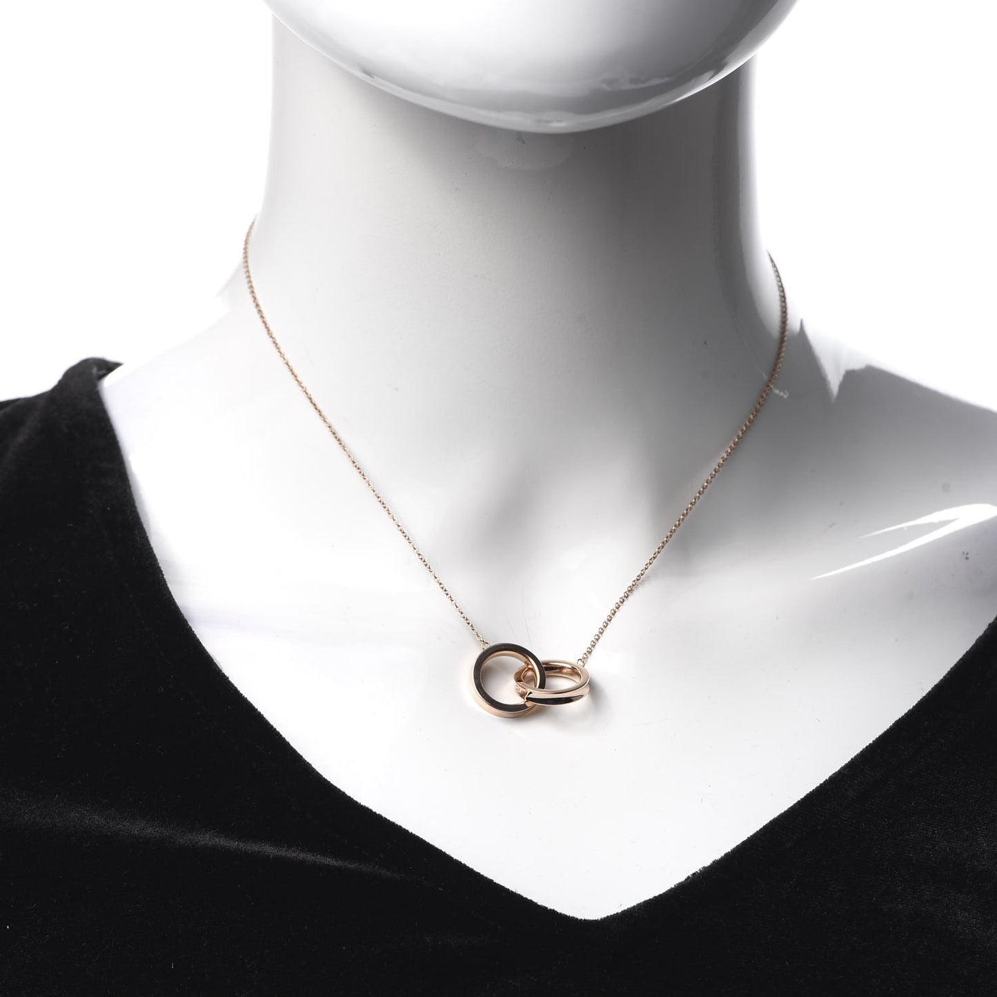 Rubedo 1837 Interlocking Circles Pendant Necklace