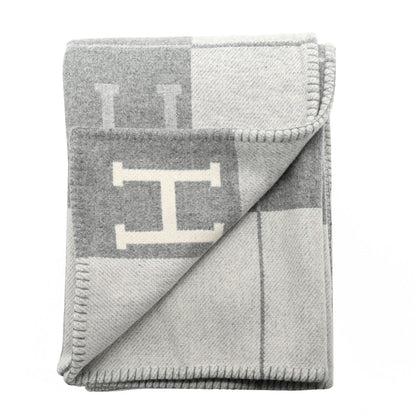 Hermes Wool Cashmere Avalon III Blanket Ecru Gris Clair 2 of 3