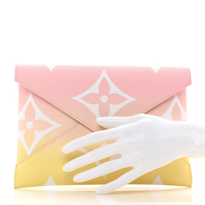 Louis Vuitton Monogram Giant By The Pool Large Kirigami Pochette Pink 2 of 8