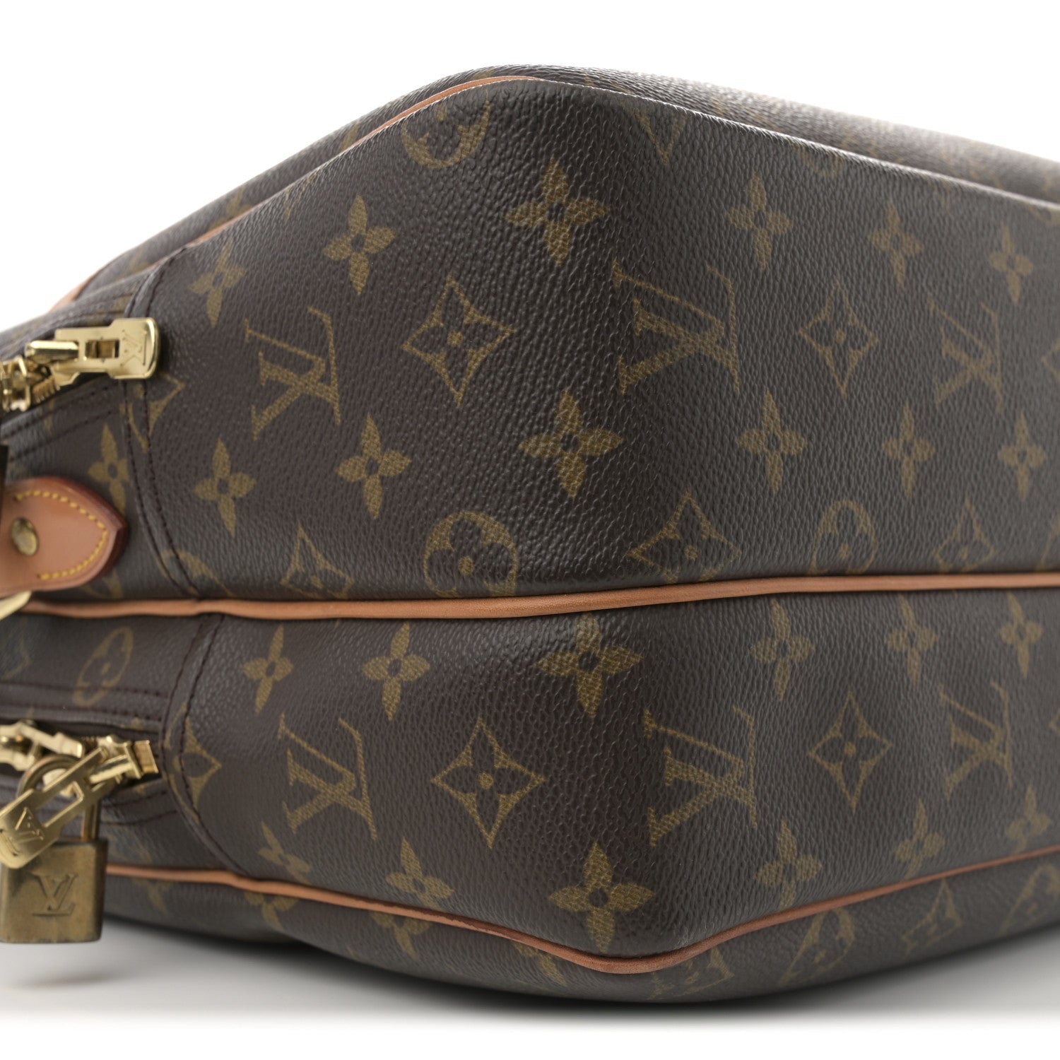 Louis Vuitton Monogram Reporter GM 15 of 23