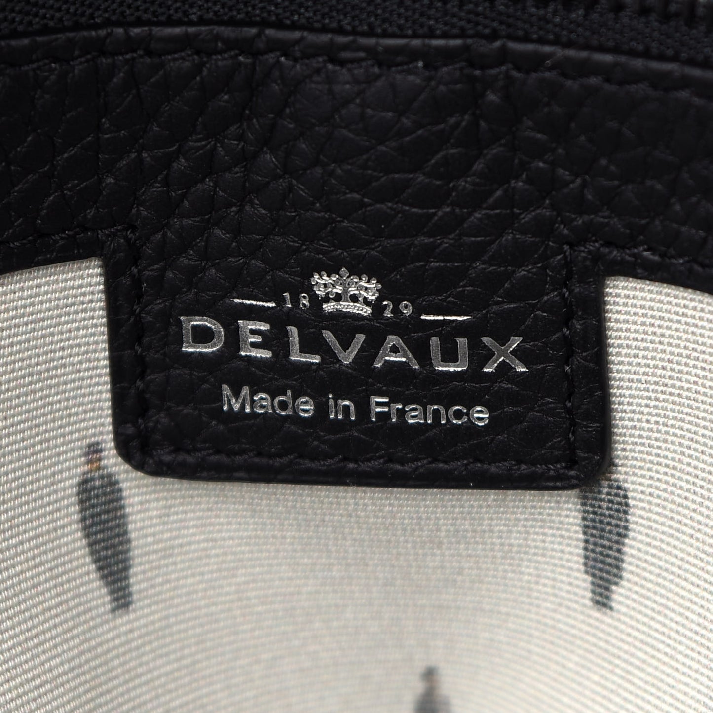 Grained Calfskin D-off Black White