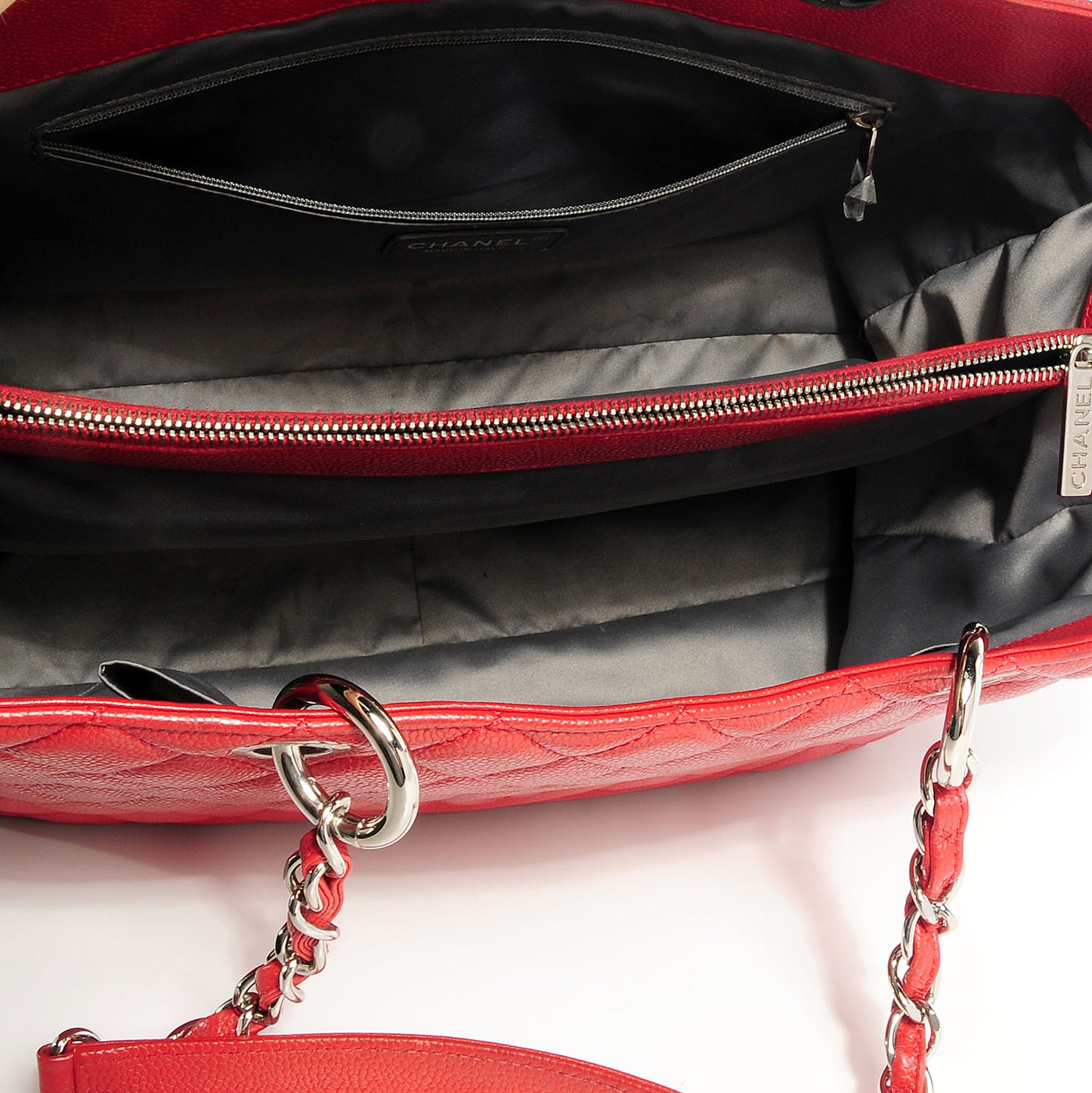 Caviar XL Grand Shopping Tote GST Red