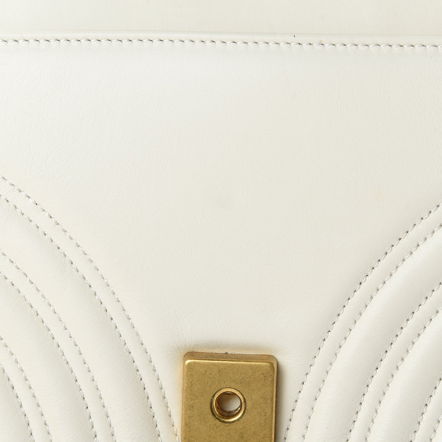 Calfskin Matelasse Small GG Marmont Shoulder Bag White