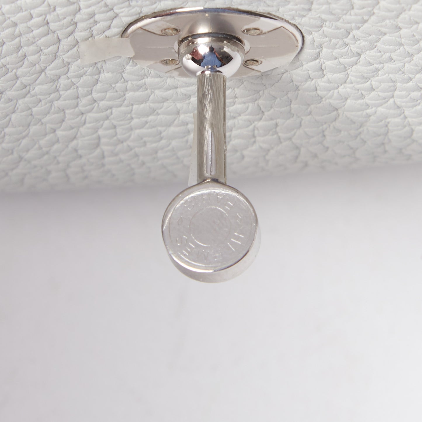 Taurillon Clemence Mini Lindy 20 Gris Perle