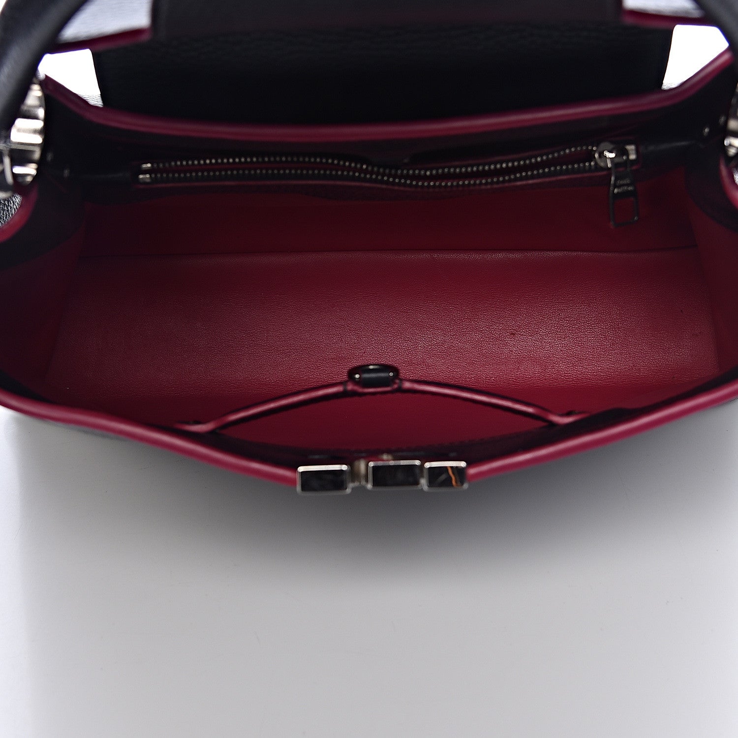 Louis Vuitton Taurillon Capucines MM Cobalt 5 of 10