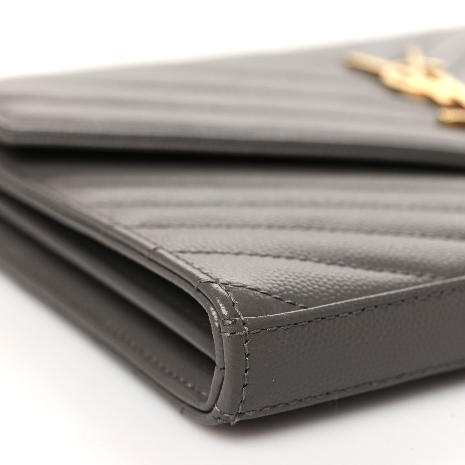 Saint Laurent Grain De Poudre Matelasse Chevron Monogram Chain Wallet Fog 9 of 12