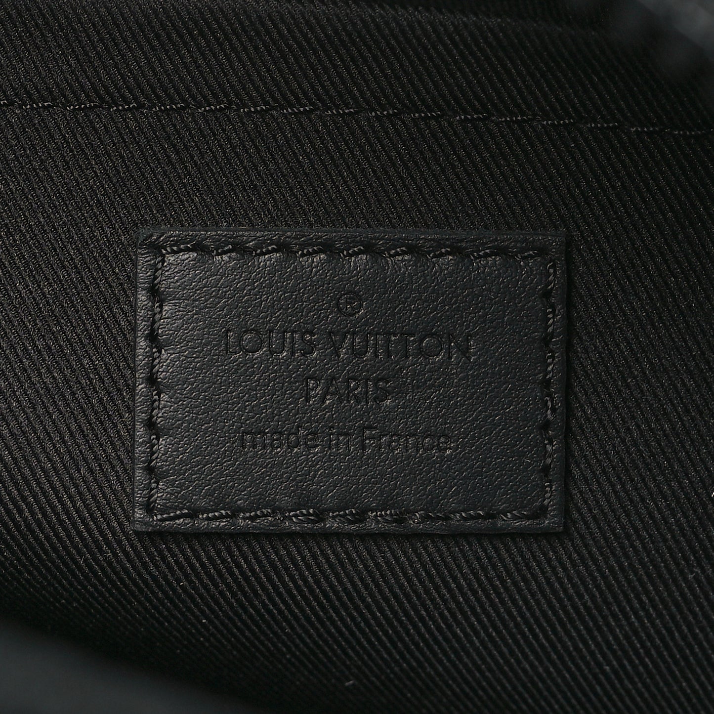 Taurillon Monogram S Lock Messenger Black