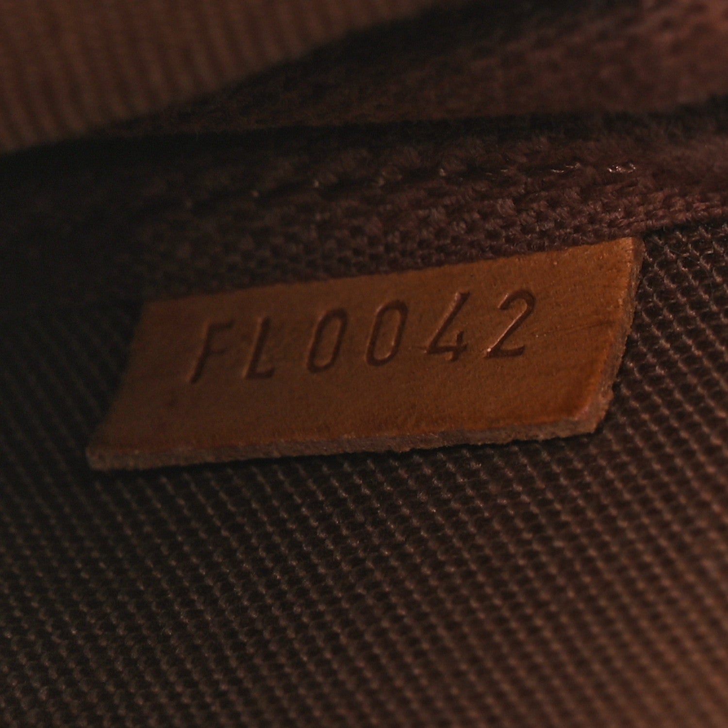 Louis Vuitton Monogram Petit Bucket Pouch 7 of 12