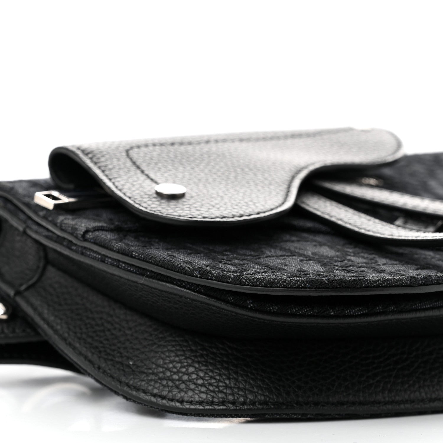 Christian Dior Oblique Saddle Messenger Pouch Black 9 of 10
