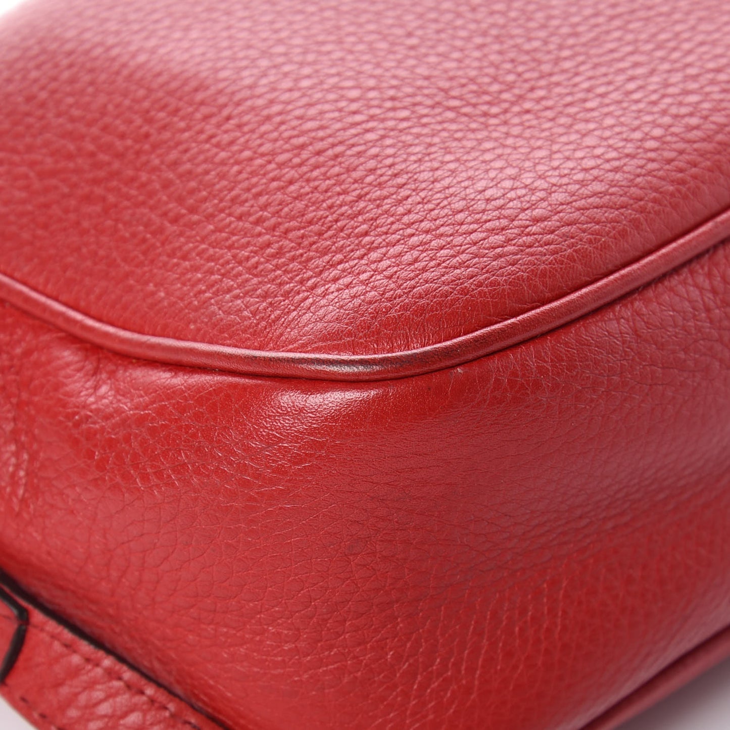 Pebbled Calfskin Small Soho Disco Bag Tabasco Red