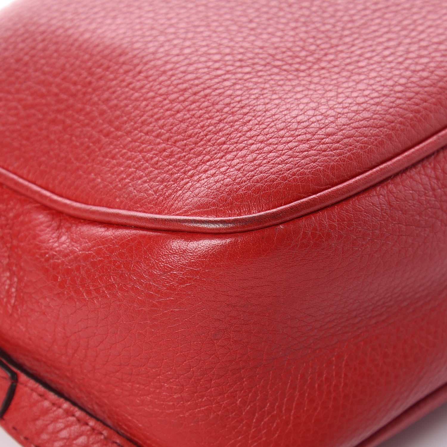 Gucci Pebbled Calfskin Small Soho Disco Bag Tabasco Red 14 of 15