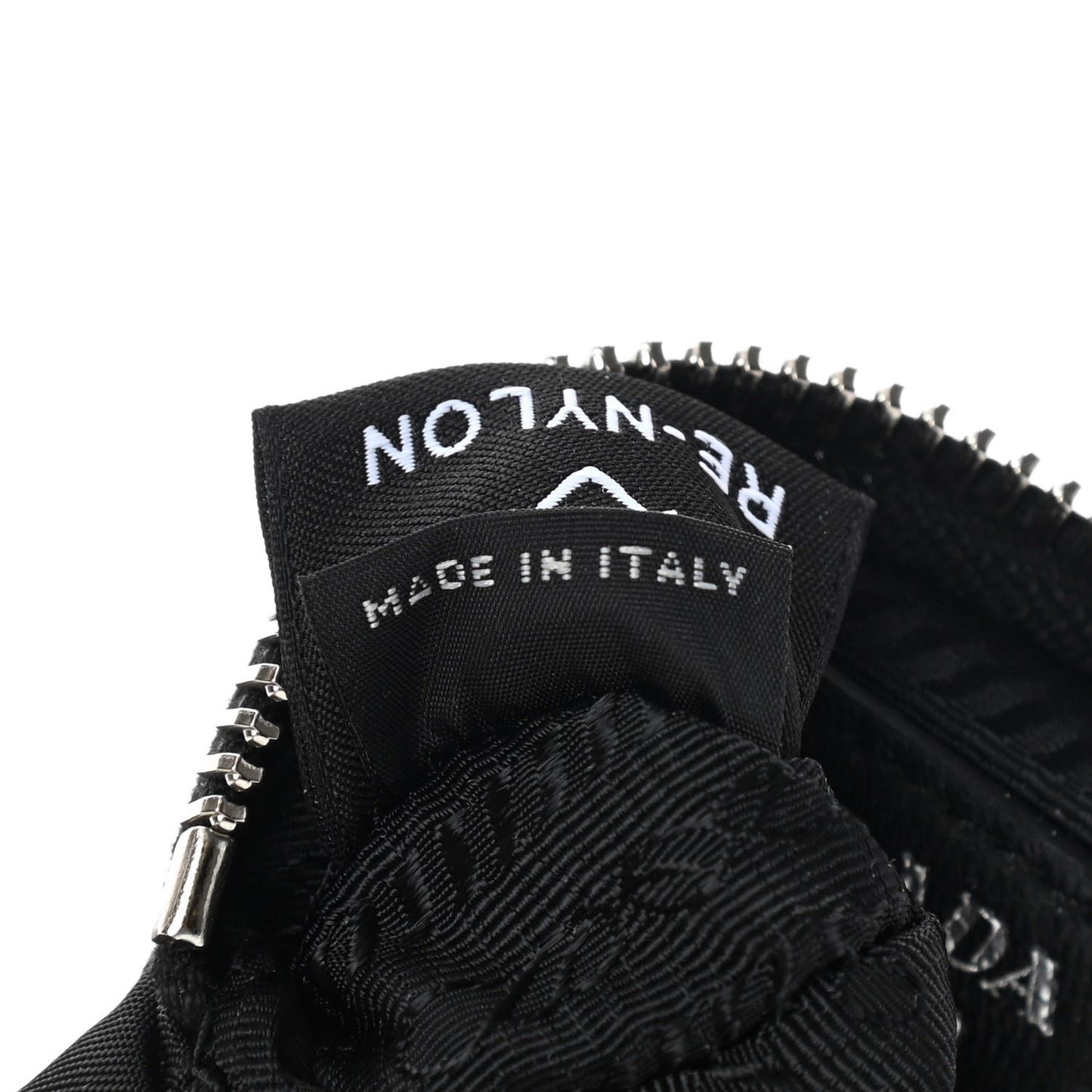 Nylon Re-Edition 2005 Shoulder Strap With Pouch Black