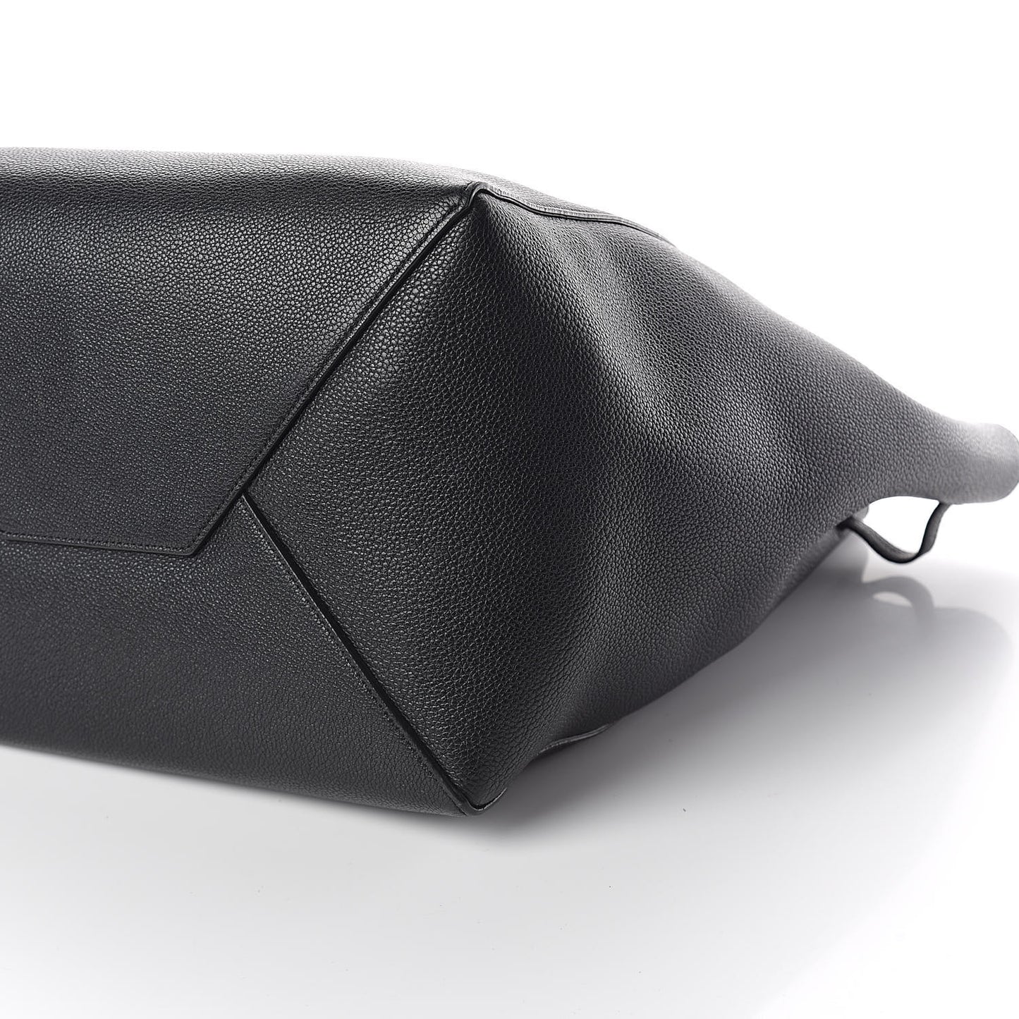 Soft Grained Calfskin Medium Belt Cabas Phantom Black