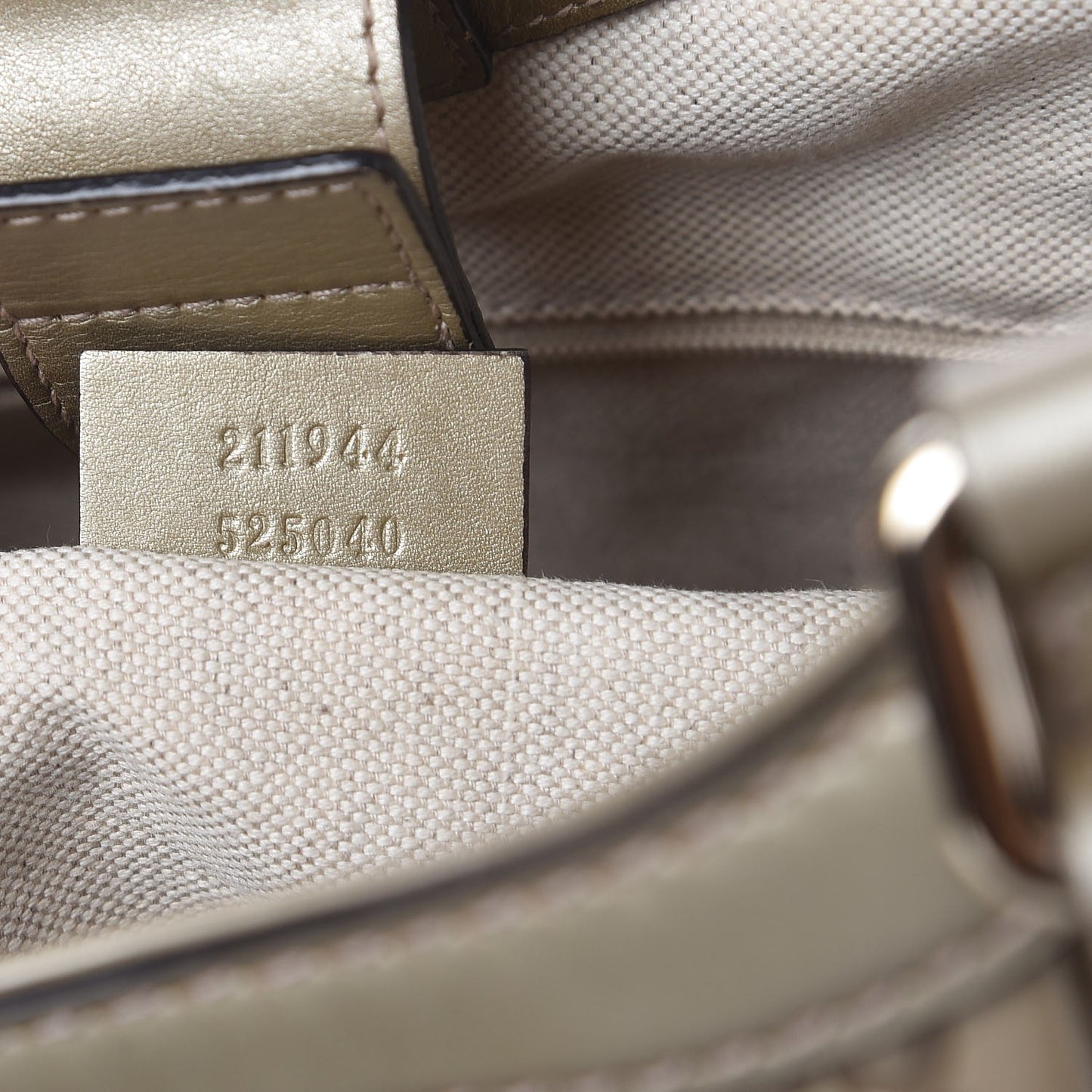 Guccissima Medium Sukey Tote Champagne