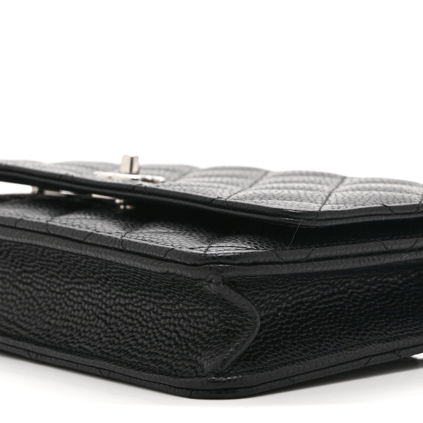 Caviar Quilted CC Turnlock Wallet On Chain WOC Black