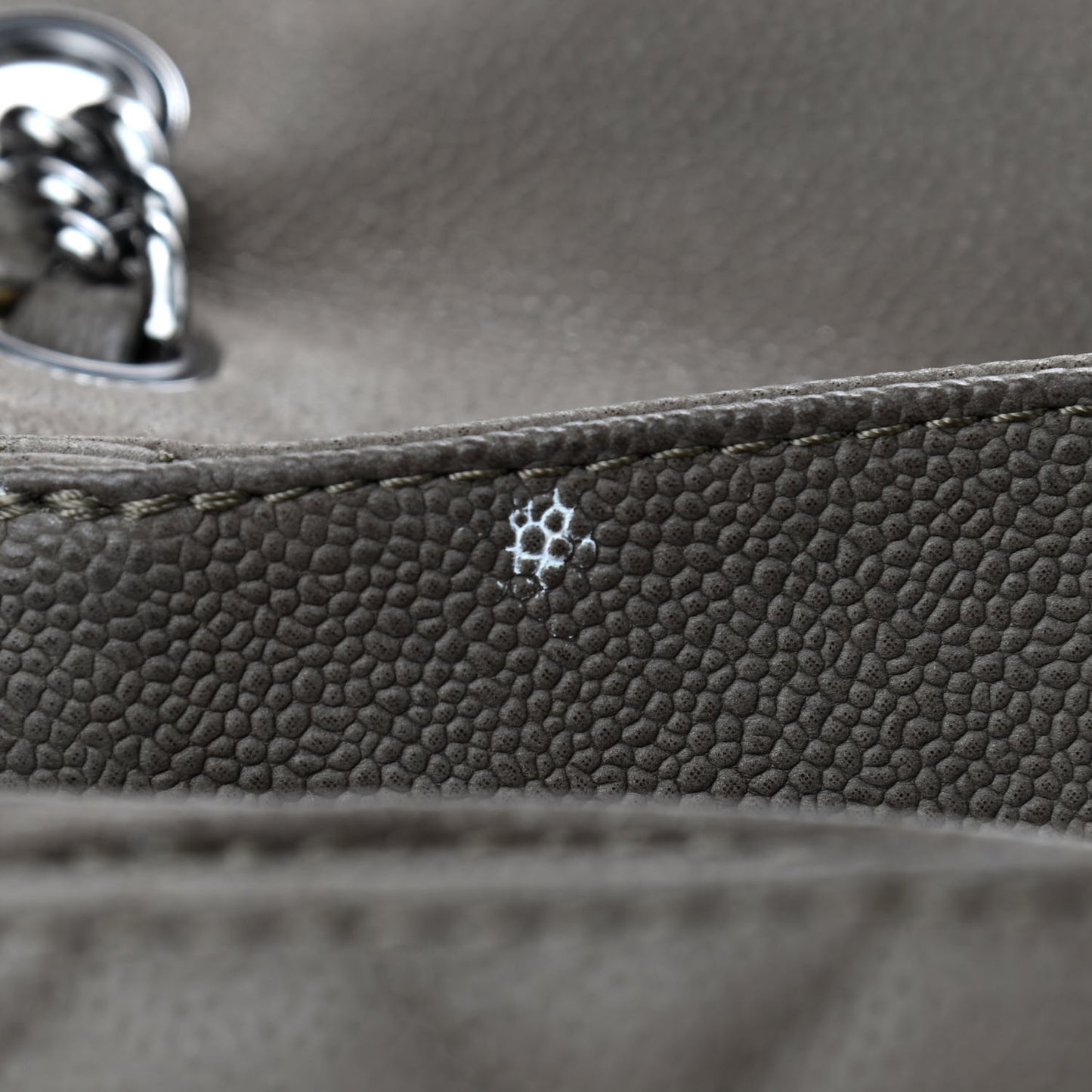 Iridescent Caviar Medium Lady Pearly Flap Khaki