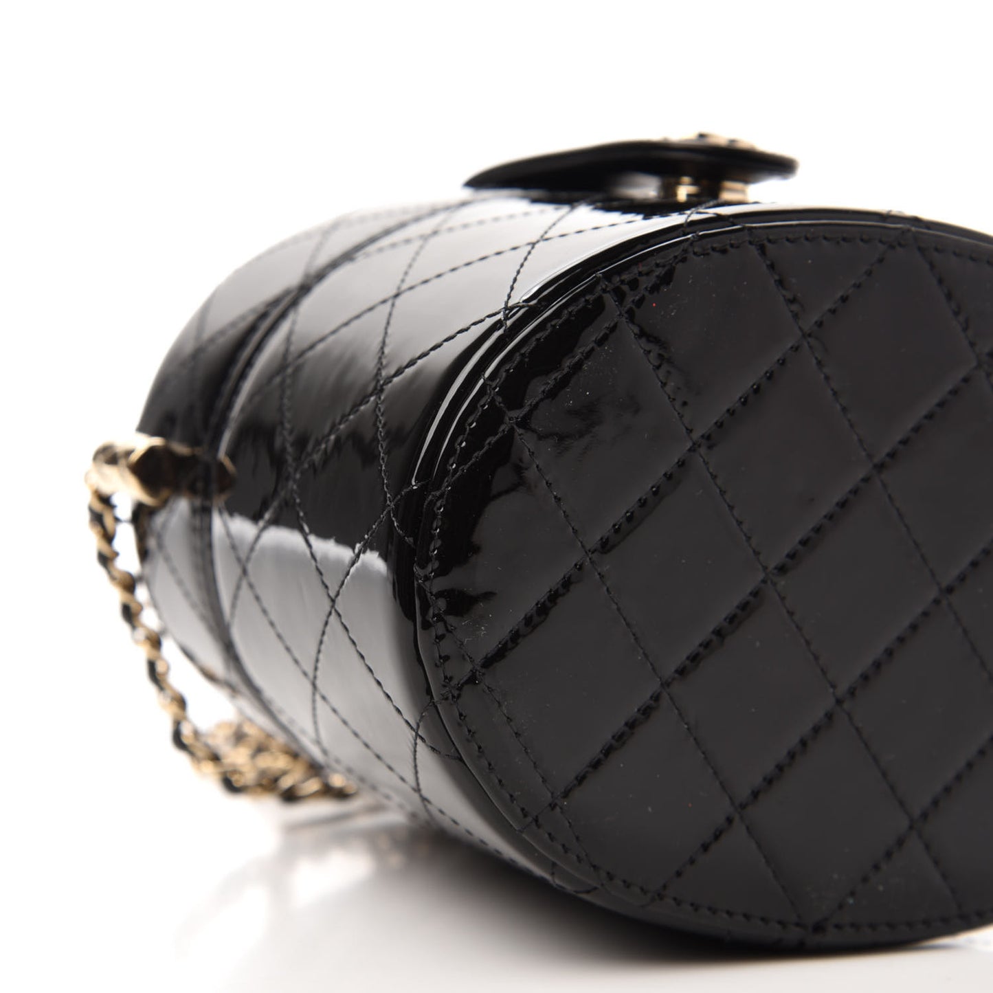 Patent Quilted Round Small Vanity With Chain Black