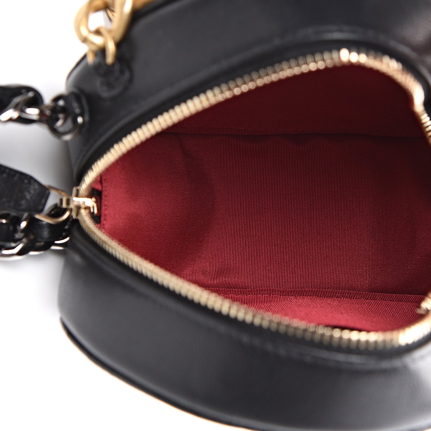 Lambskin Quilted 19 Round Clutch With Chain Black