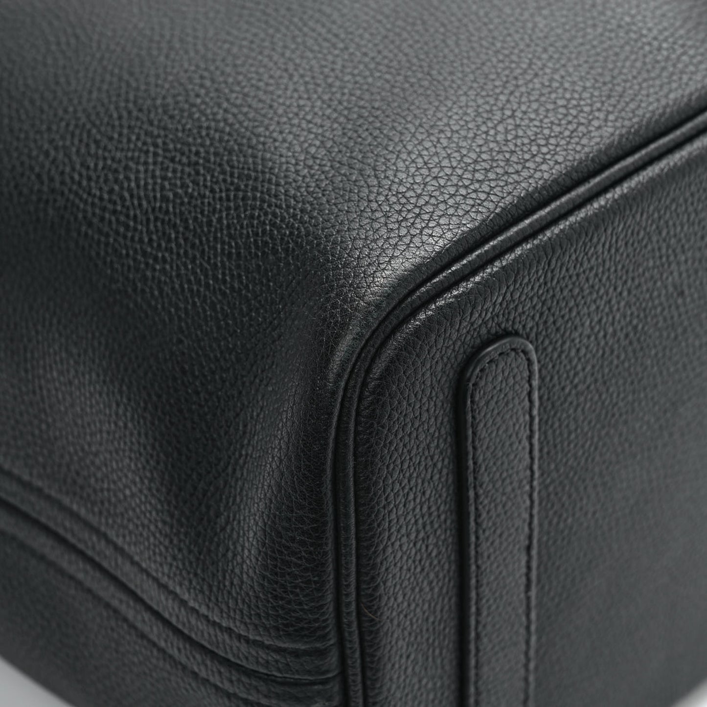 Grained Calfskin Visetos Medium Liz Reversible Shopper Tote Black