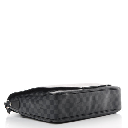 Louis Vuitton Damier Graphite Daniel GM 4 of 15
