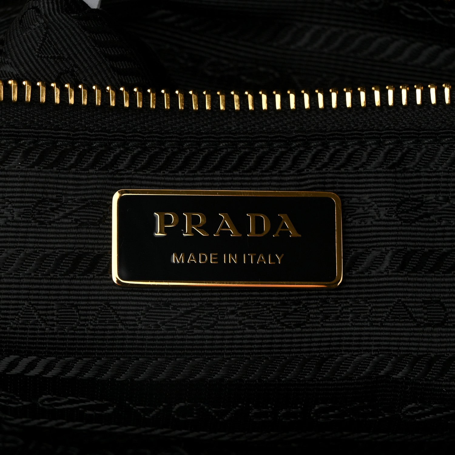 Prada Re-Nylon Impunturato Saffiano Triangle Stitched Re-Edition 1995 Chaine Large Shoulder Bag Black 6 of 10