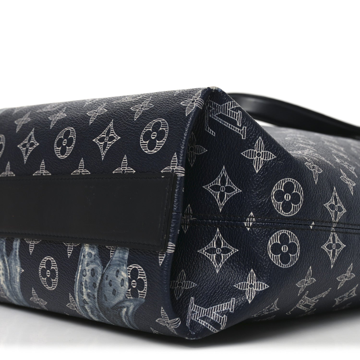 Louis Vuitton Savane Monogram Chapman Atlas Tote Ink 9 of 9