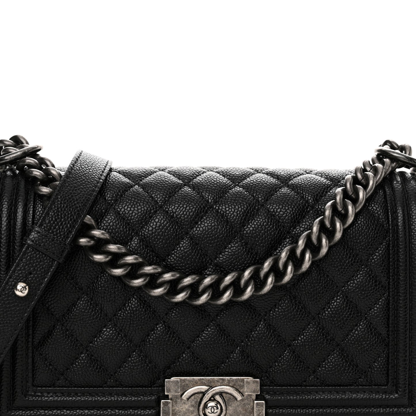 Caviar Quilted Medium Boy Flap Black