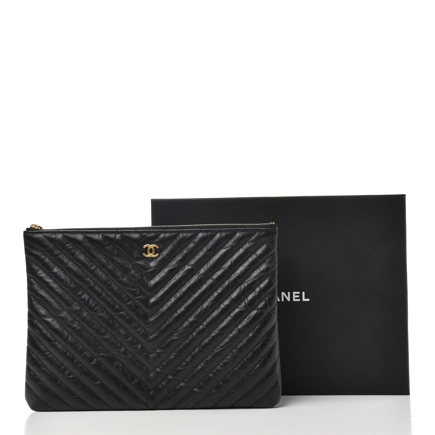 Aged Calfskin Chevron Quilted Medium Cosmetic Case Black