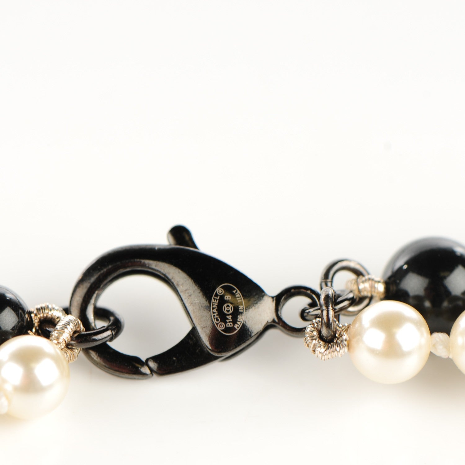 Chanel Pearl Ruthenium CC Belt Black White 3 of 5