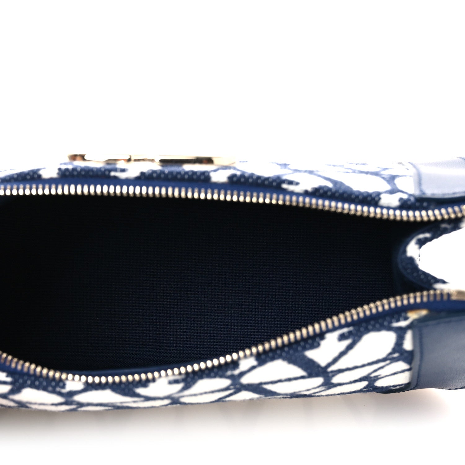 Valentino Garavani Toile Iconographe Cotton Medium Vlogo Wristlet Cosmetic Case White Worker 5 of 11