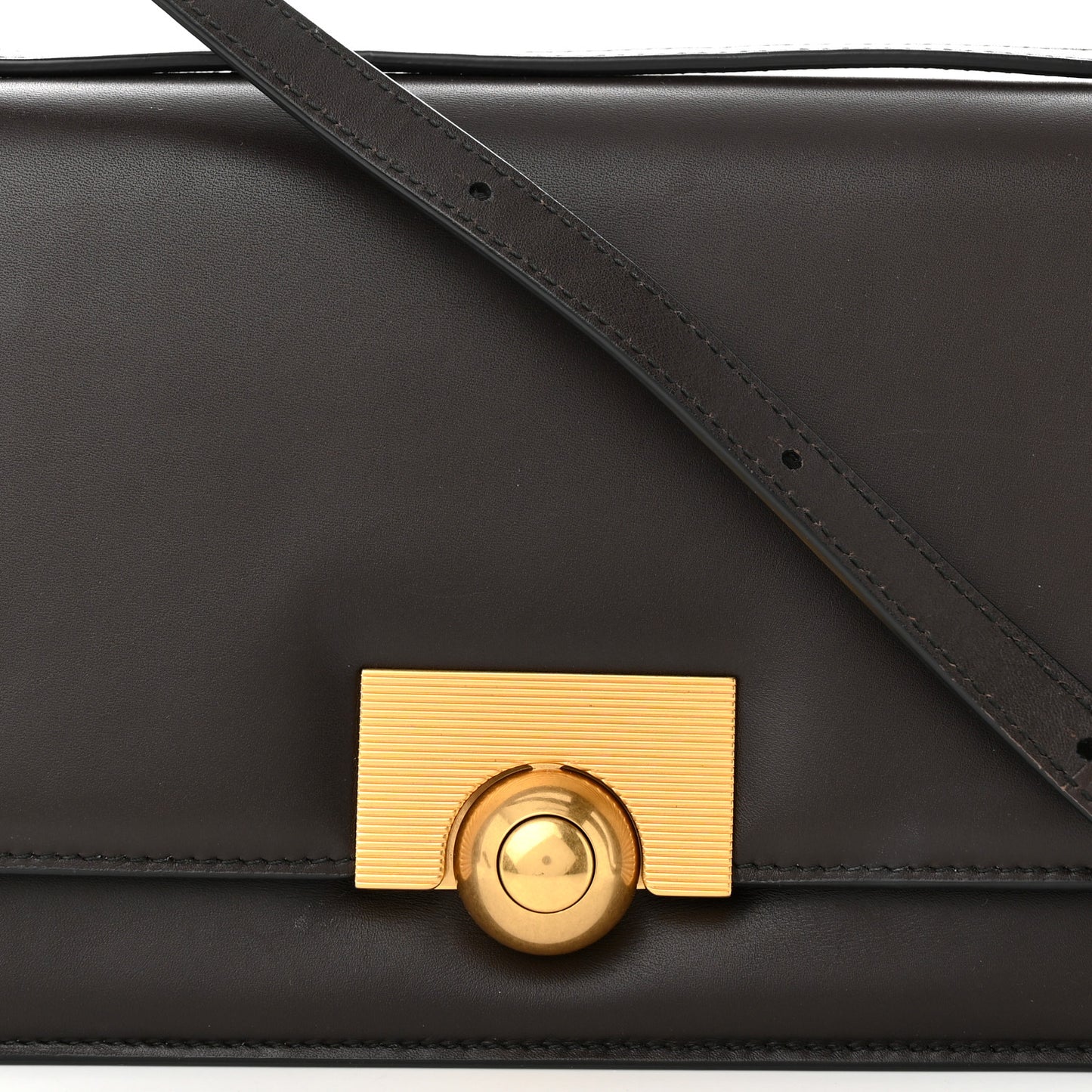Spazzolato Calfskin Classic BV Bag Fondant