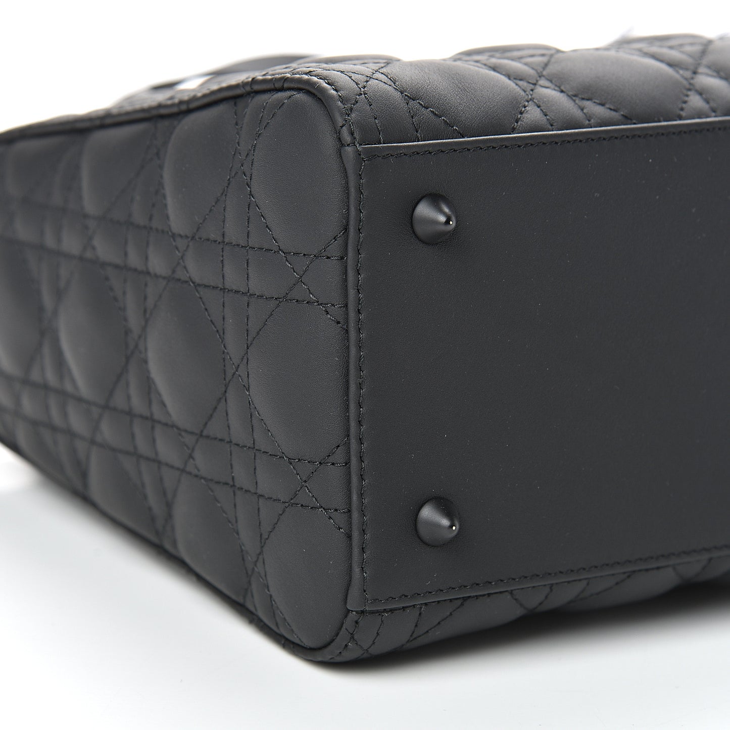Ultra Matte Calfskin Cannage Medium Lady Dior Black
