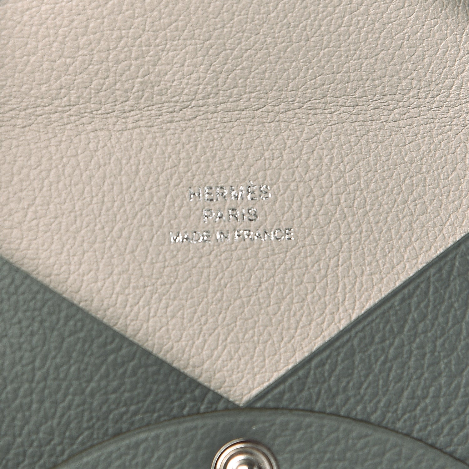 Hermes Evercolor Calvi Verso Card Case Vert Amande Gris Perle 5 of 8