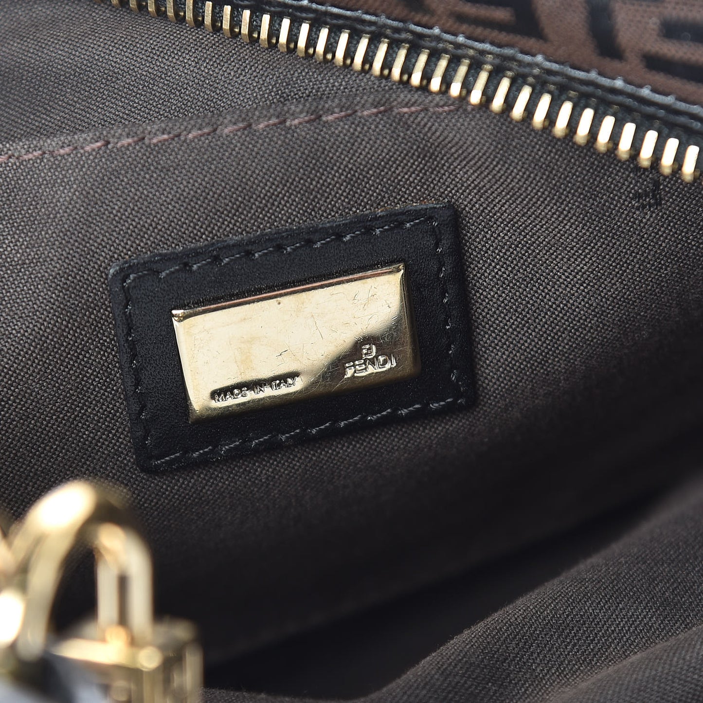Zucchino Cuoio Small Chef Pocket Shoulder Bag Black Moro