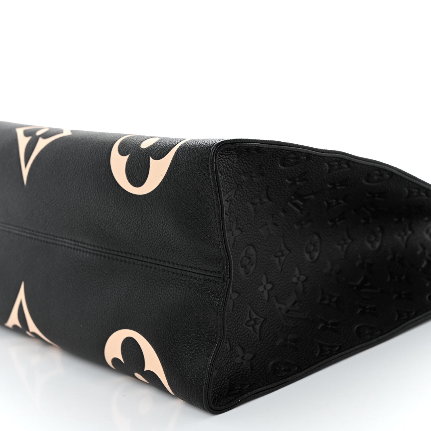 Louis Vuitton Empreinte Monogram Giant Crafty Onthego GM Black Creme 9 of 9
