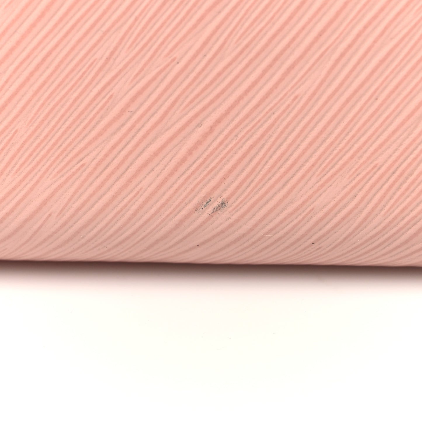 Epi Twist Shoulder Bag MM Rose Ballerine