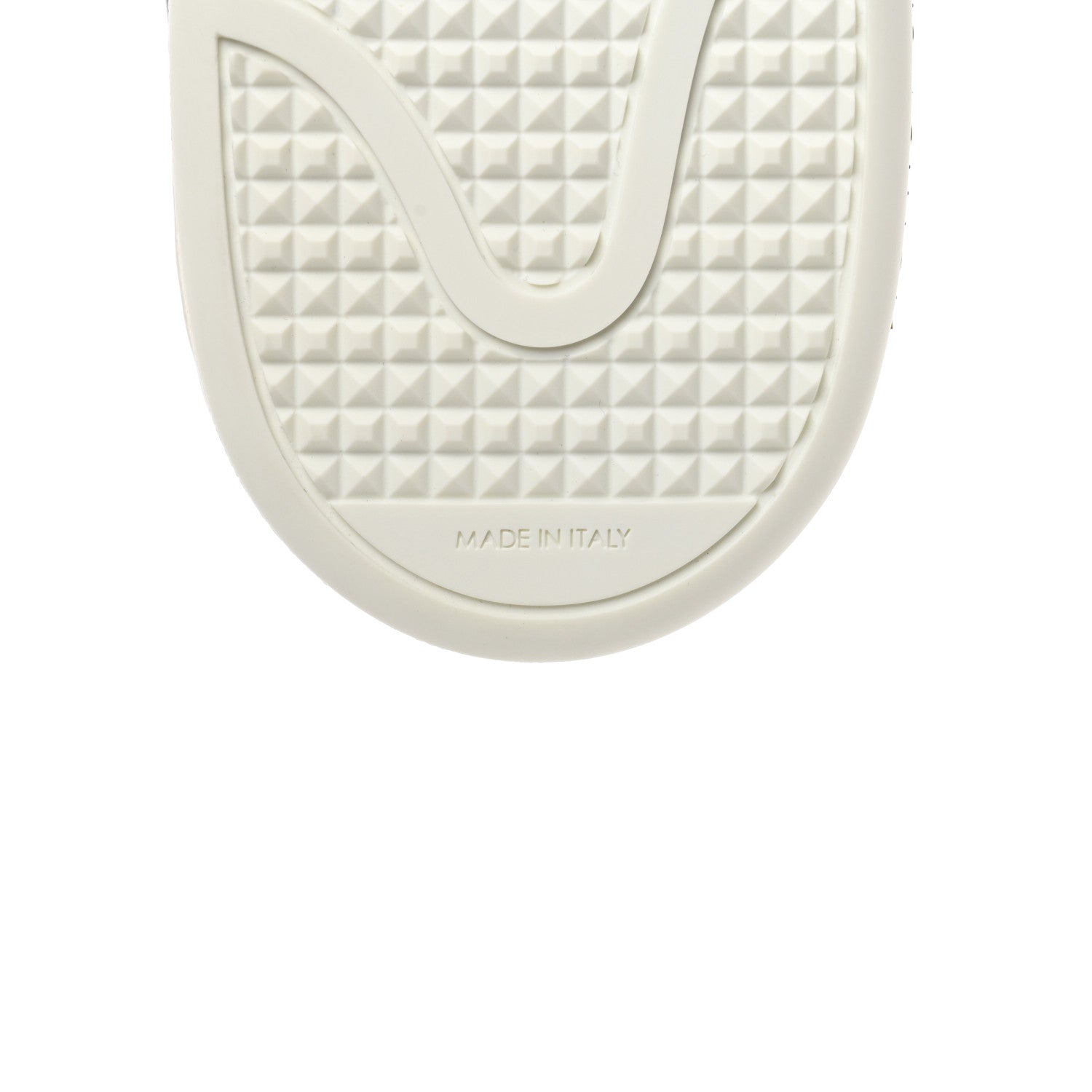 Louis Vuitton Patent Monogram Frontrow Sneakers 41 7 of 11